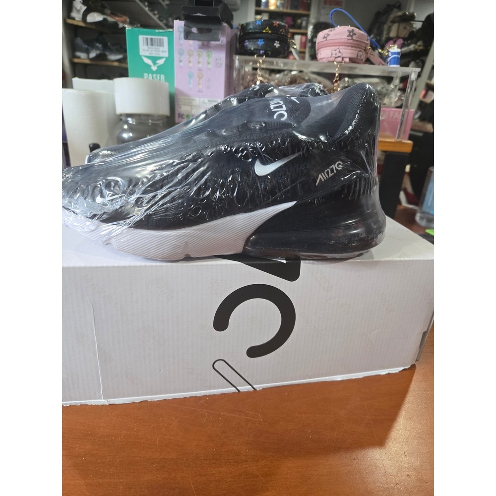 Nike Air Max 270 Black White AH6789-001 Womens Size 6 Sneakers